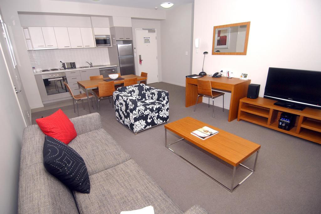 Gladstone Downtown Central Apartment Hotel Official Phòng bức ảnh